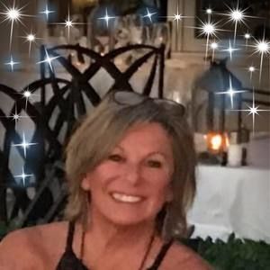 Meet your Posher, Deborah